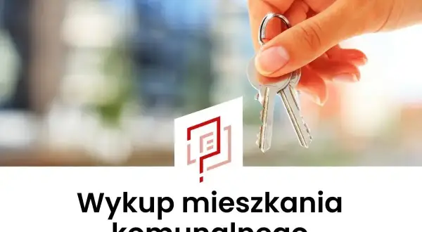 Dłoń trzyma klucze, symbolizując wykup mieszkania komunalnego. Sprawdź atrakcyjną cenę za metr!